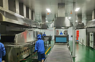 9月2日，黑龍江中央大廚房裝修凈化工程收尾中